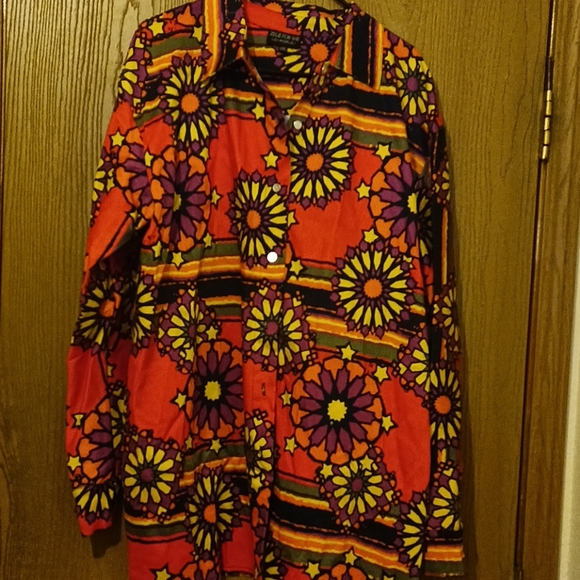 Shirt/Jacket - Picture 2 of 3